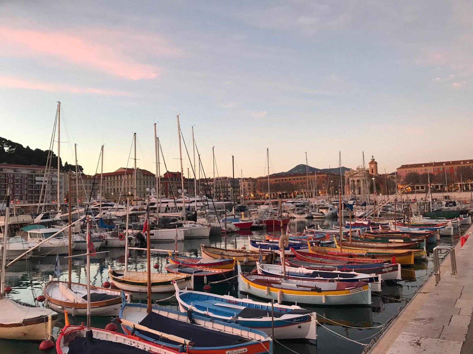 Spacious And Bright Flat Close To The Beach : Heart Of Old Nice Exteriör bild